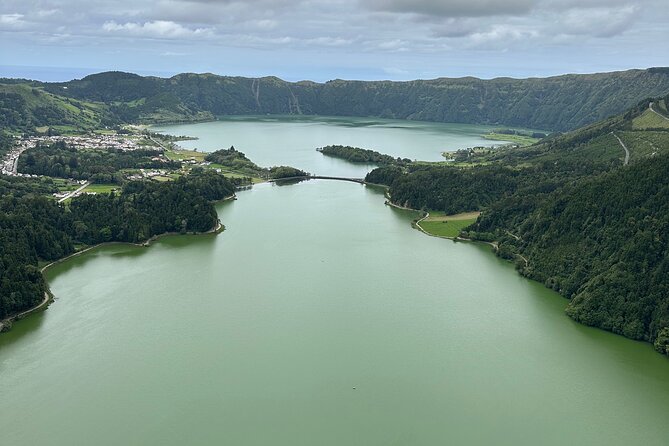 4x4 Half Day - Sete Cidades Tour - Lagoa Verde and Lagoa das Sete Cidades, The Iconic Centerpiece