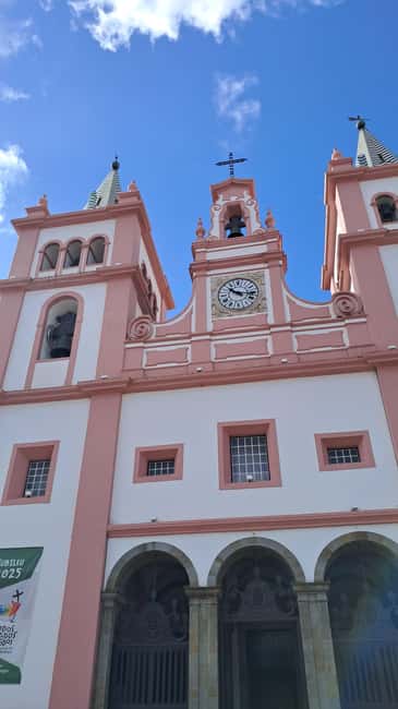 Angra do Heroísmo: A walking tour of the city - Teatro Angrense, the oldest theater in town