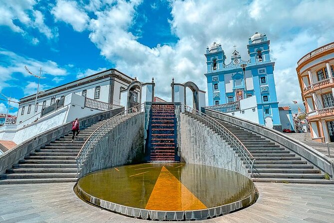 Angra do Heroísmo by foot - Palácio dos Capitães-Generais: civil power after military force