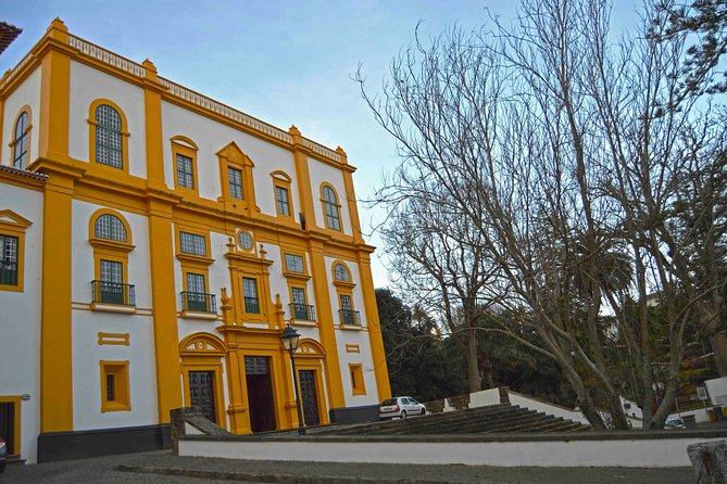 Angra do Heroísmo On Foot - City Tour - The 9:15 Meeting Time, Pickup Coverage, and How Transport Helps