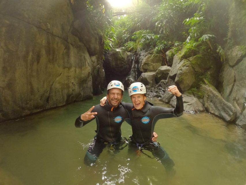 Azores: Canyoning in Salto do Cabrito - Your 3.5-hour flow: briefing, warm-up, then the descent
