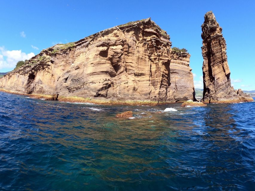Boat Tour around Vila Franca do Campo Islet in Azores - What you might see: clear water, seabirds, and the wreck area