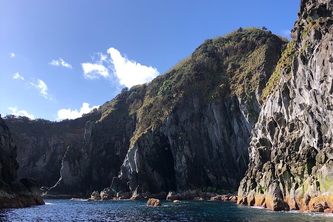 Boat Tour: Cave Tour on The North Coast - The Crew Makes It: Safety, Stories, and Small Comfort Touches