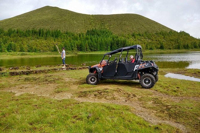 Buggy Off-Road Excursion from Ponta Delgada to Sete Cidades - HD - Safety, helmets, and keeping the group together