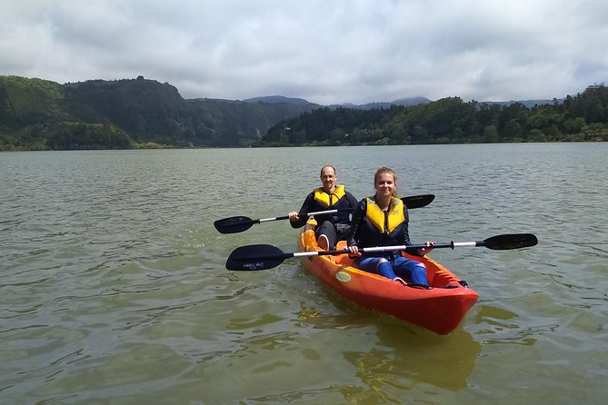 Canoeing at Furnas Lake - Caldeira das Furnas: steam, fumaroles, and the cooking connection