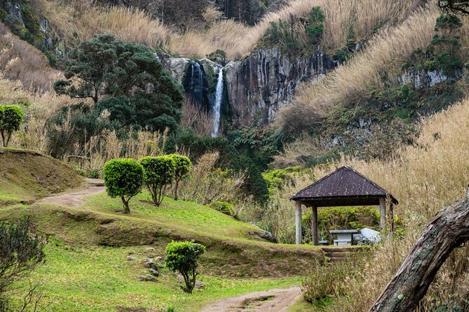 Chasing Waterfalls in the Azores - Trilho Moinho do Félix to Cascatas: where the day earns its name