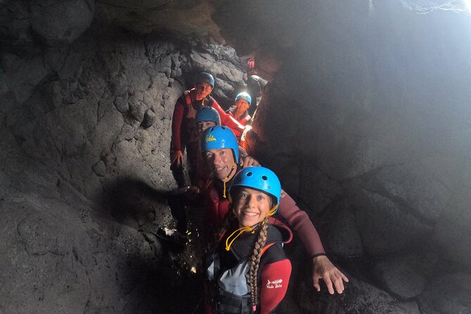 Coasteering in Caloura (Sao Miguel - Azores) - What the 3-hour pacing feels like on your body