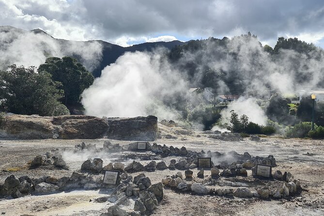 Couples PRIVATE Hybrid 4X4 Tour - Furnas (Inc Hot Springs and 3 Course Lunch) - Meet Andy in Furnas: what a private guide changes
