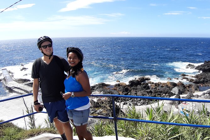 E-Bike Tour West Side | Third Island - Doze Ribeiras Center: The Império and Church Visit