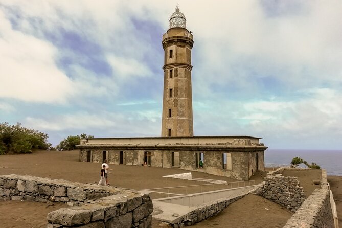 Faial Island: Full Day Tour – Nature and Local Culture - Caldeira Crater: A Short Walk Into the Main Event