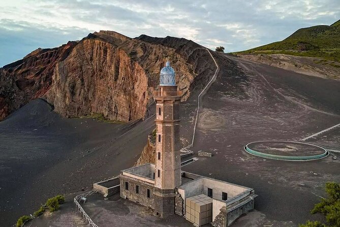 Faial Island: Half Day Premium Tour (for groups up to 8 people) - Caldeira crater: the extinct volcano that built the island center