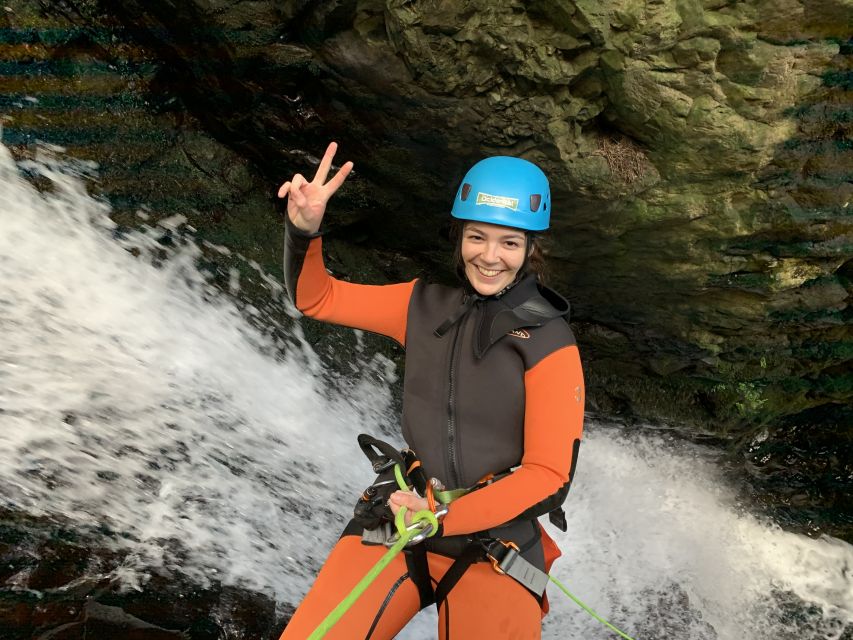 Flores: Canyoning with a Guide and Snack - Ilhéus Inferior - Key points before you put on the wetsuit