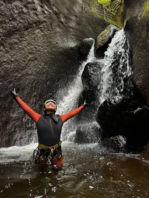 Flores: Canyoning with a Guide and Snack - Ilhéus Inferior - Getting to Ocidental Adventures and managing logistics simply