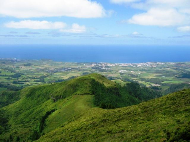 From Ponta Delgada: Lagoa do Fogo Half-Day Jeep Tour - Lagoa do Fogo by 4WD, not by crowd