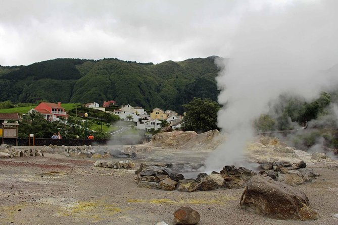 Full-Day Furnas Tour: Hot Springs, Traditional Lunch & Tea - Stop 5: Miradouro Pico do Ferro for Steam Over Furnas Valley