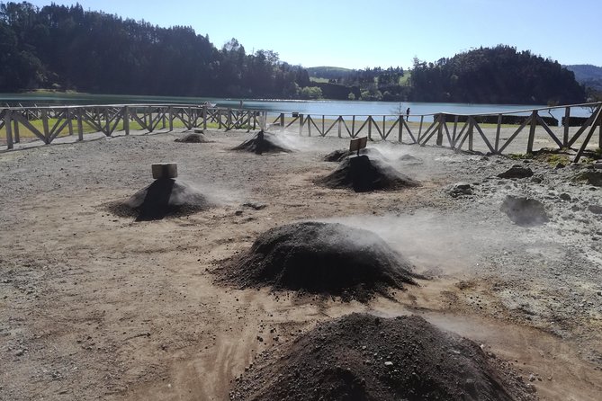Full Day Jeep Tour Furnas with lunch (Cozido) and drinks included - The day’s geothermal finishing moments in the Poco do Beija area