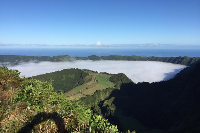 Full Day Sete Cidades and Lagoa do Fogo PRIVATE 4WD Tour with Lunch - Caldeira das Sete Cidades: Where the Day Becomes the Day