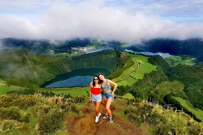 Full Day Tour Sete Cidades & Lagoa do Fogo with Lunch - The blue-and-green moment at Caldeira das Sete Cidades
