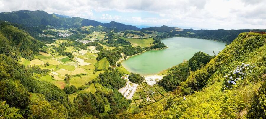 Furnas - Full Day Tour - The Volcanic Build-Up: Fumarolas at Lagoa das Furnas