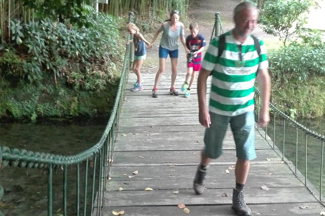Furnas Lake Hotsprings and Gardens Van Tour - Vila Franca Village and Viewpoints for a More Local Ending
