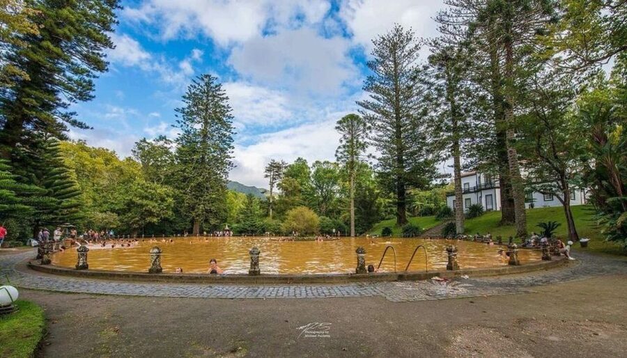 Furnas: Thermal Springs & Tea Plantation Day Tour with Lunch - First Photo Stops: A Quick Taste of São Miguel’s Views