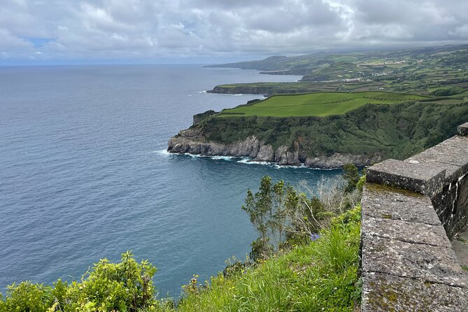 Furnas Vale, Gorreana Tea Factory Private Van Tour - Pico do Ferro: Furnas town and lake with a volcano lesson