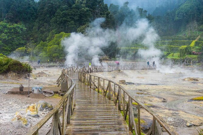 Furnas Volcano & Tea Plantation With Traditional Lunch, East Tour - Stop 5: Restaurante Banhos Ferreos, The Lunch That Matches What You Saw