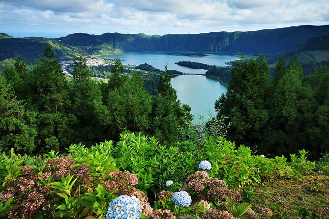 Guided Electric Mountain Bike in Sete Cidades - Why This Electric E-Bike Ride Fits Sete Cidades So Well