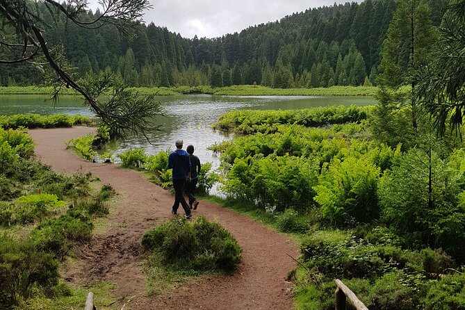 Guided Electric Mountain Bike in Sete Cidades - Blue and Green Lakes Crossing, Bridge Views, and Baía do Silêncio