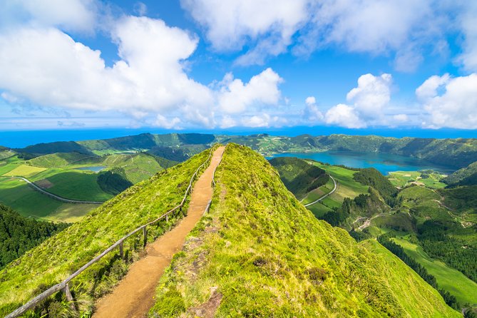Guided Tours Sete Cidades and Lagoa do Fogo Full day - Price and What You Really Get for $89.99