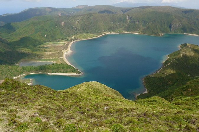 Half-Day Jeep Tour from Ponta Delgada - Lagoa do Fogo - Salto do Cabrito waterfall: quick views and a possible short trail