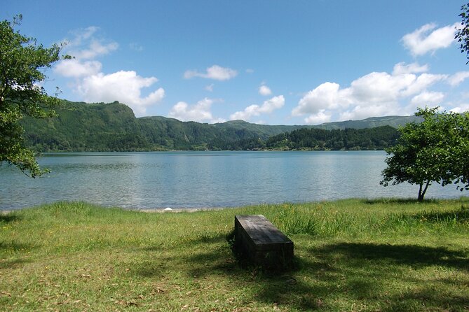Half-Day Jeep Tour from Ponta Delgada to Sete Cidades - Weather, Clothing, and Comfort Tips (So You Enjoy the Bumps)