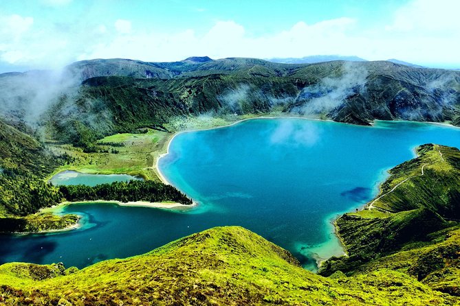 Half-Day - Lagoa do Fogo - Pico da Barrosa viewpoint: why weather makes the difference