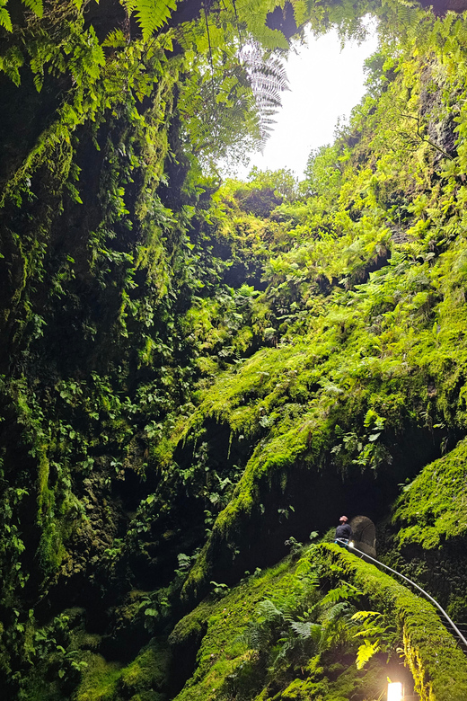 Half Day Tour - Algar do Carvão Lava Route - Furnas do Enxofre: feeling Earth’s interior through sulfur activity