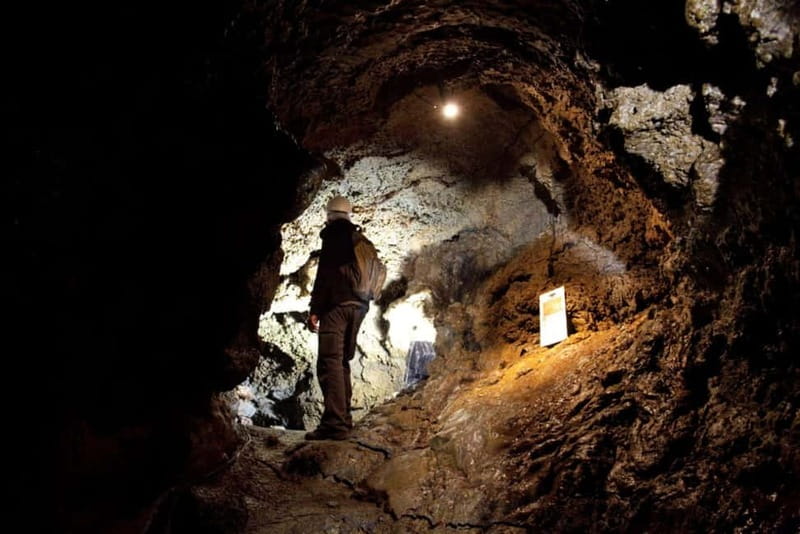 Half Day Tour - Algar do Carvão Lava Route - The guides make or break the experience