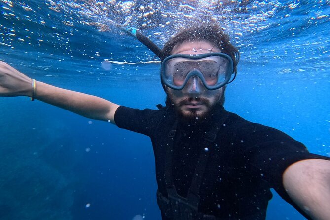 Islet of Vila Franca do Campo Snorkeling Tour - The islet trip: from boat ride to the waterline