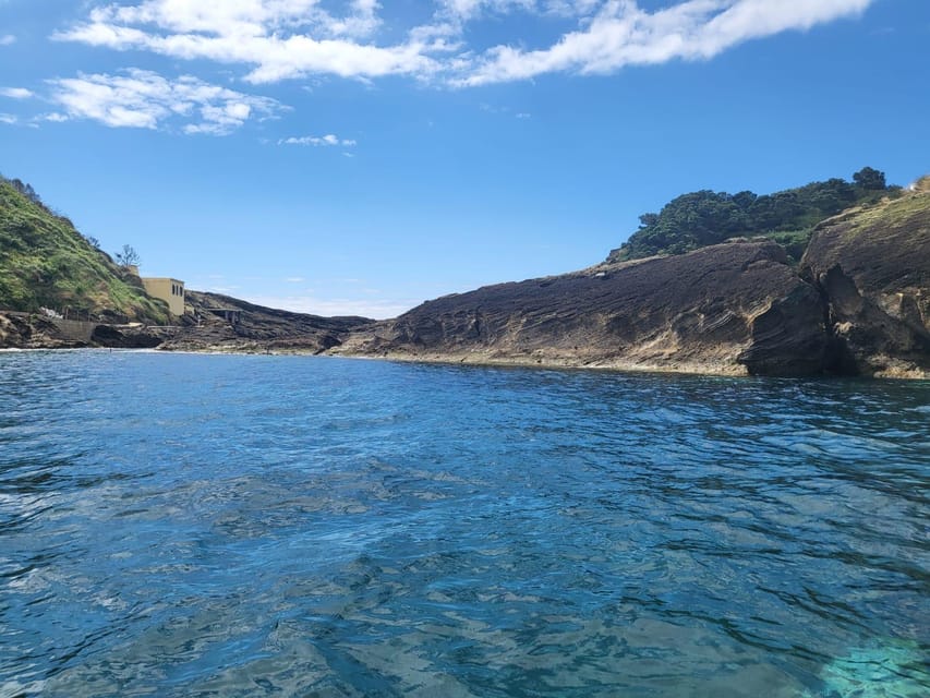 Islet Tour- Ilhéu de Vila Franca do Campo - Getting on board: small group, multiple languages, real safety focus