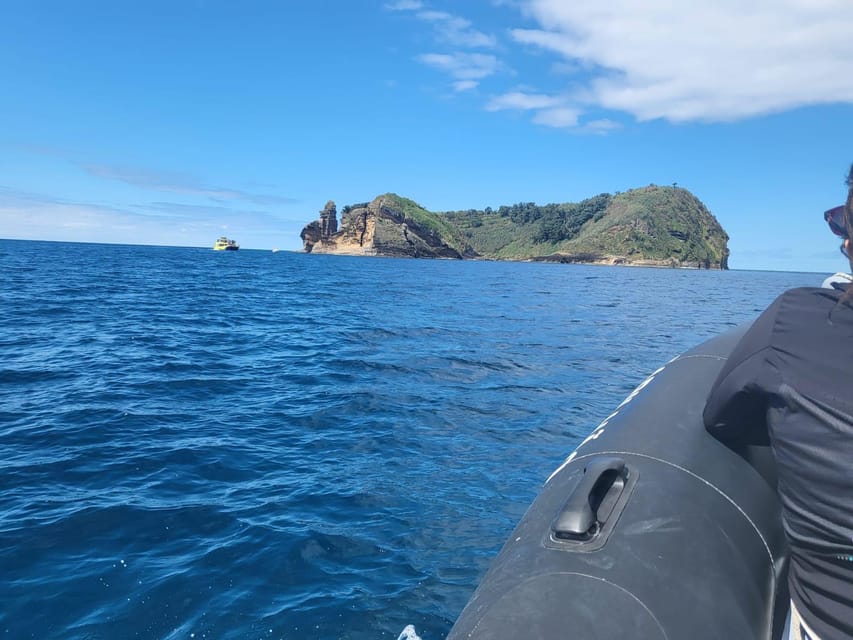 Islet Tour- Ilhéu de Vila Franca do Campo - The history angle: volcano stories and past ownership