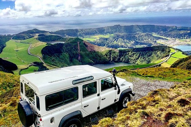 Jeep Tour Full Day Sete Cidades & Lagoa do Fogo with lunch and drinks included. - Pico da Barrosa (947 m): a short trip with big altitude reward