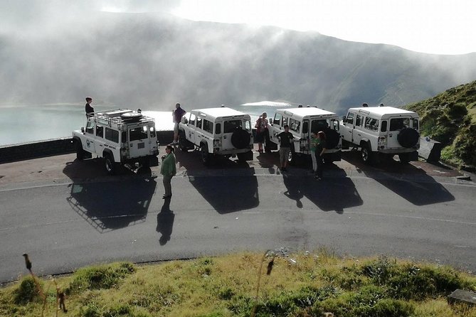 Jeep Tour Full Day Sete Cidades & Lagoa do Fogo with lunch and drinks included. - Lunch with local wines: what included drinks really change