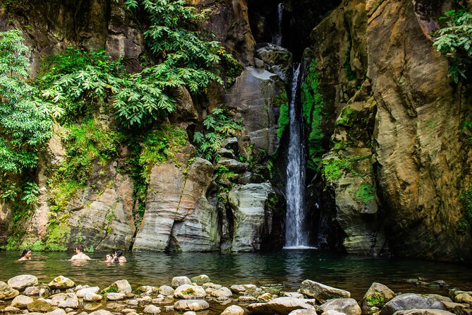 Lagoa do Fogo: Biologist-guided Volcano Geo Tour +hotsprings bath - Salto do Cabrito: The Cold-Water Alternative