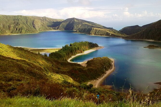 Lagoa do Fogo: Private Scenic Walking Tour - Key takeaways before you lace up