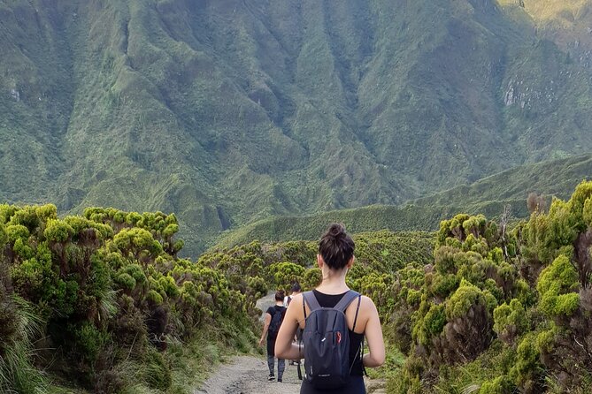Lagoa do Fogo: Private Scenic Walking Tour - Price and value for a private group of up to 4