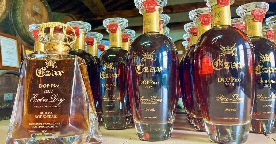Luxury Wine Tasting at the Czar Pico Winery - The natural pool reset, snacks, and where the day slows down
