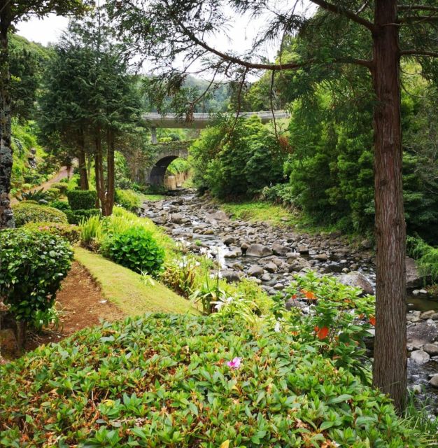 Nordeste: Waterfall, Hot Spring and Viewpoints Full-Day Tour - Terra Nostra Park Hot Springs: Soak, Stroll, or Split Your Time