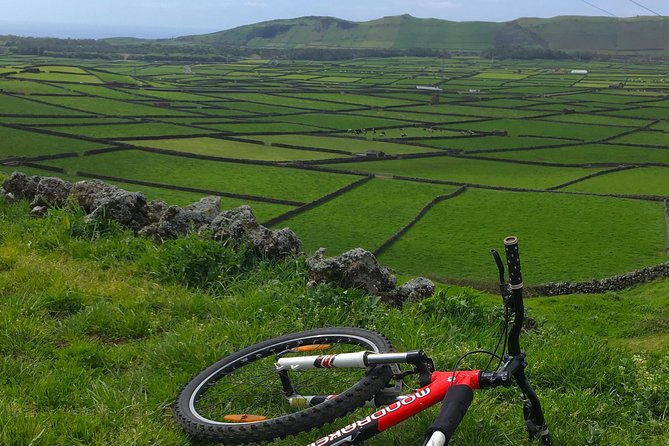 Patchwork e-Bike Ride - Serra do Cume Viewpoint Stop: Where the Island Makes Sense