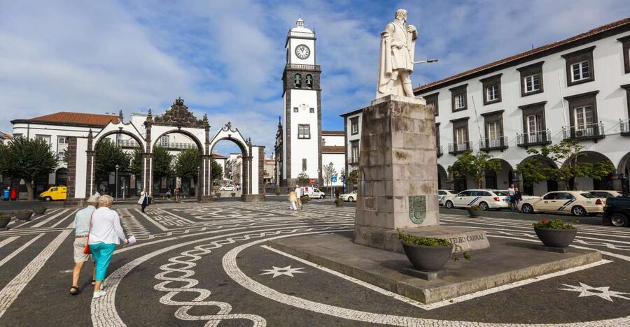 Ponta Delgada Half-Day City Tour - 8:45 pickup and how the morning keeps moving