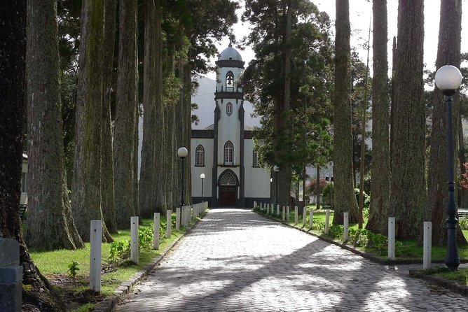 Ponta Delgada: Tour to Sete Cidades Volcano Lakes - Price and value: what $52.27 buys you, and what it doesn’t