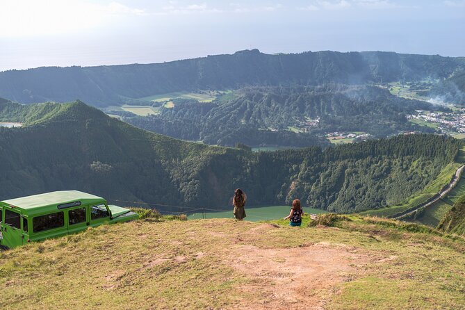 Private Tour 1-4 people Full Day Sete Cidades & Lagoa do Fogo - Lagoa do Fogo: the second act that balances Sete Cidades