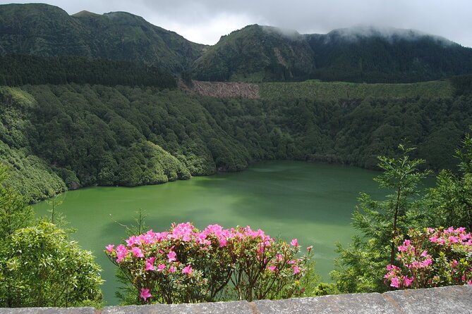 Private Wine Tour and Sete Cidades Lakes - Should you book this private tour of Sete Cidades lakes plus wine?